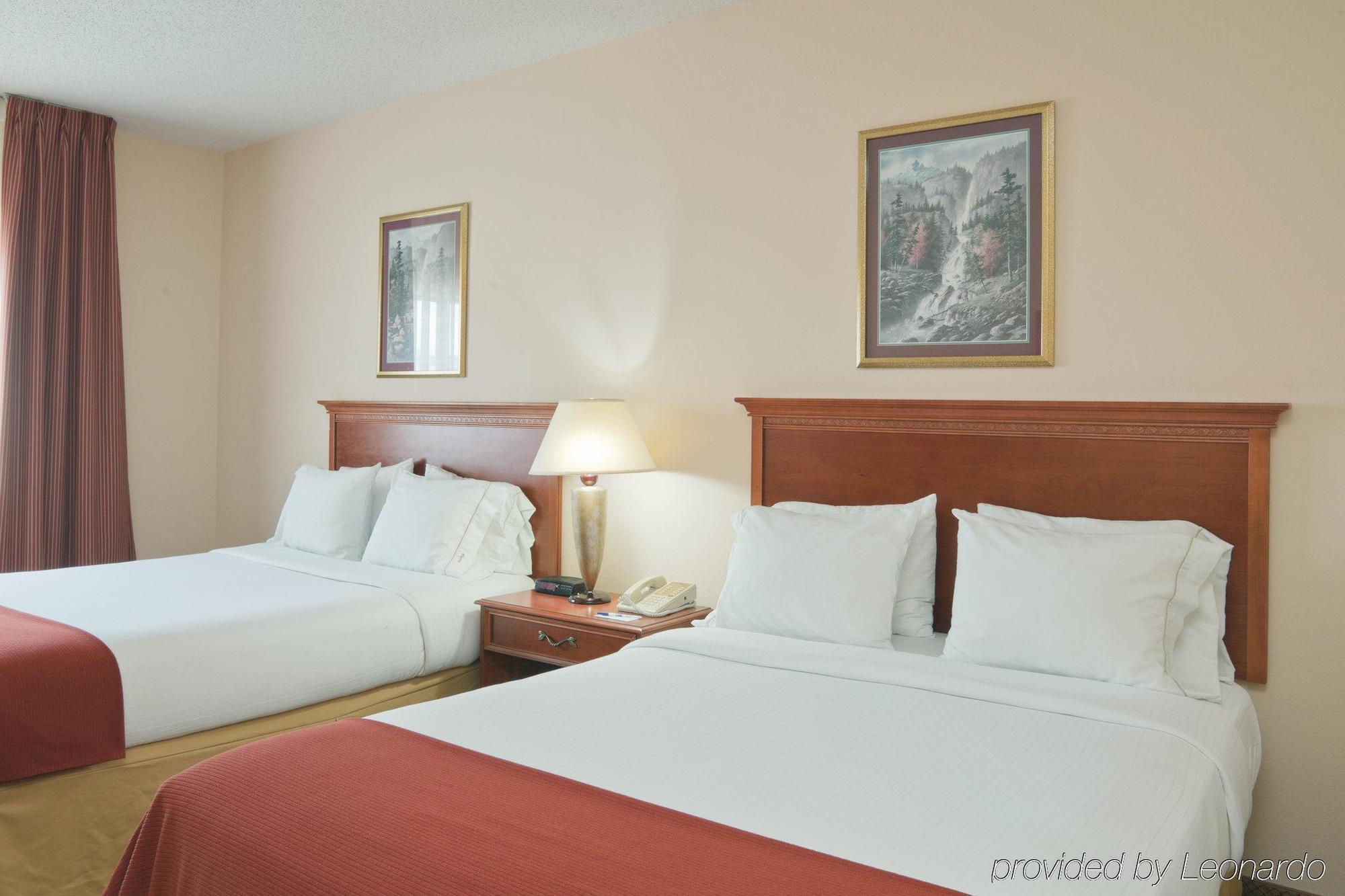 Hotel Baymont By Wyndham Portage Habitación foto